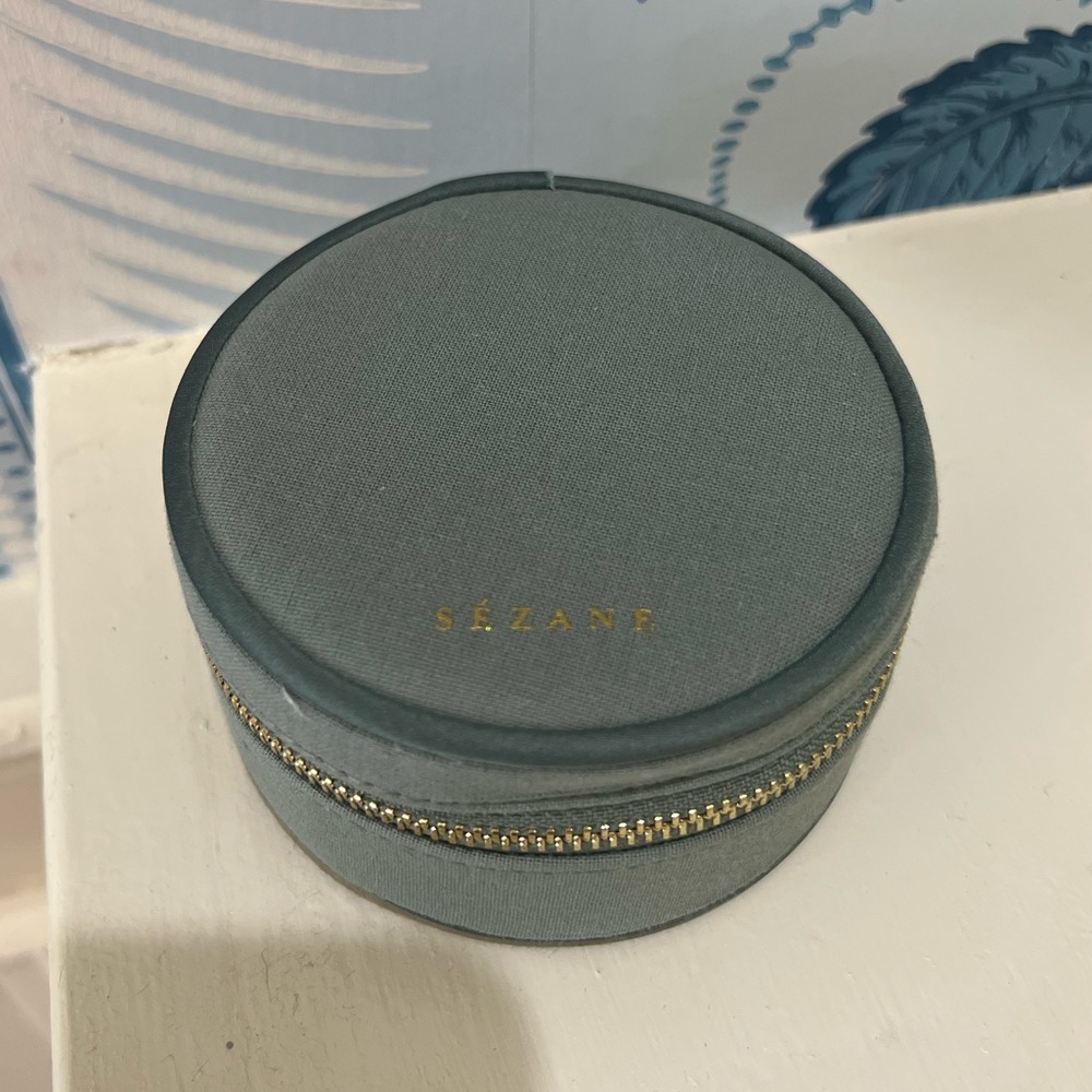 Sézane Jewelry Case